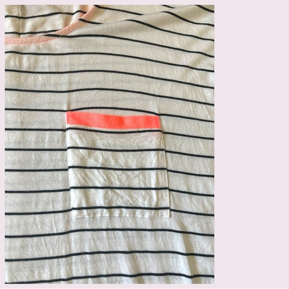 Papermoon One Pocket Button Back Knit Tee - Picture 7 of 9